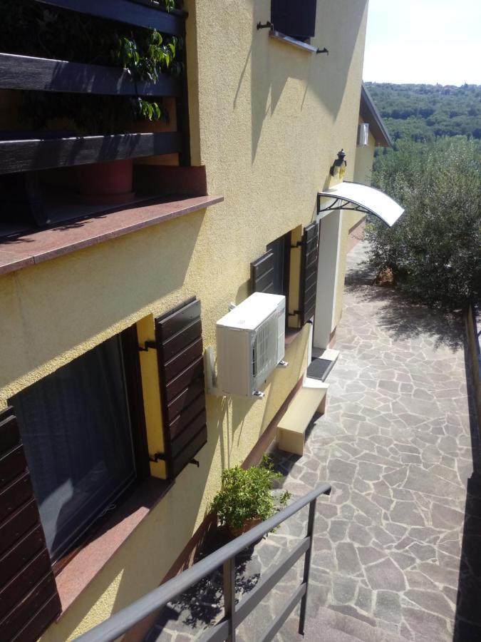 V Klancu Apartment Dekani ภายนอก รูปภาพ